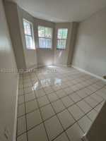 featured image of 1661 Se 28th St #202