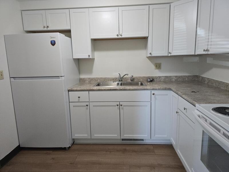 958 Gay Dr - Photo 2 of 8