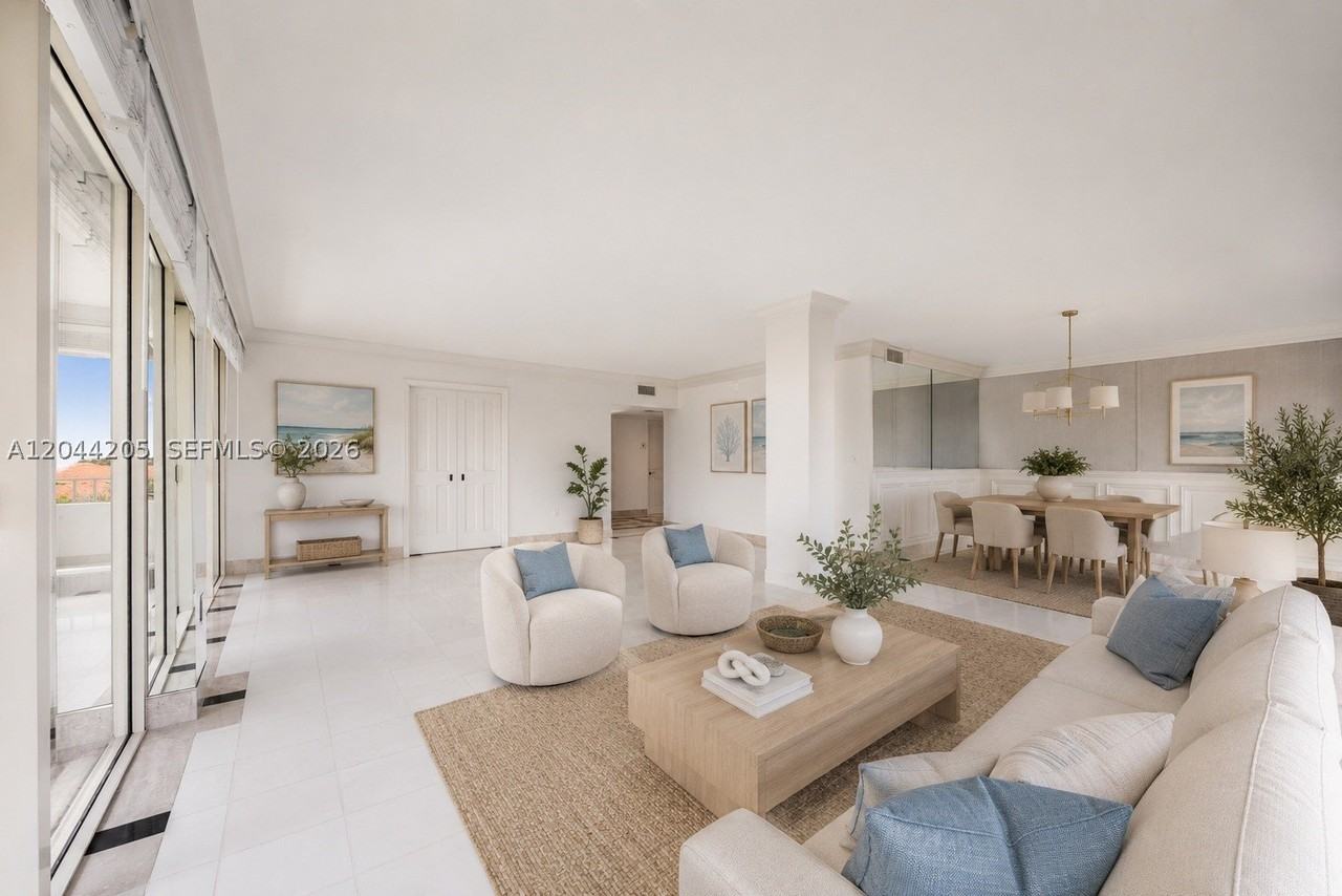 155 Ocean Lane Dr #600