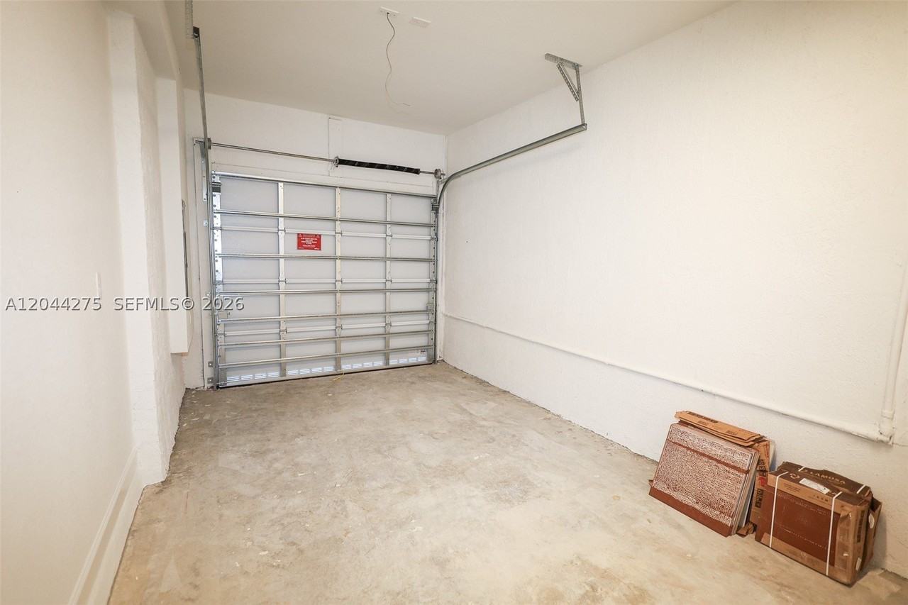 23057 Sw 129th Pl #23057 - Photo 4 of 29