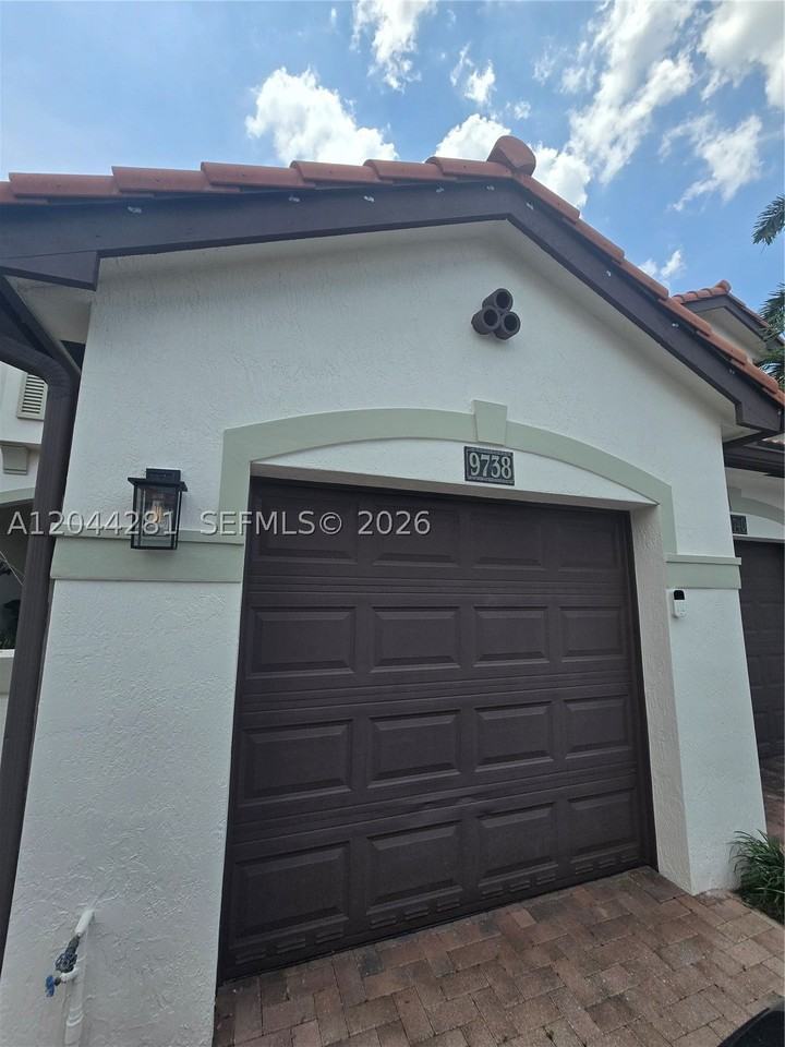 9738 Darlington Pl #9738 - Photo 2 of 50