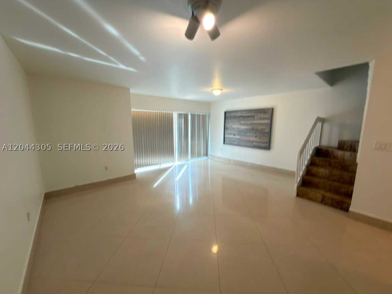 862 Crystal Lake Dr - Photo 6 of 9