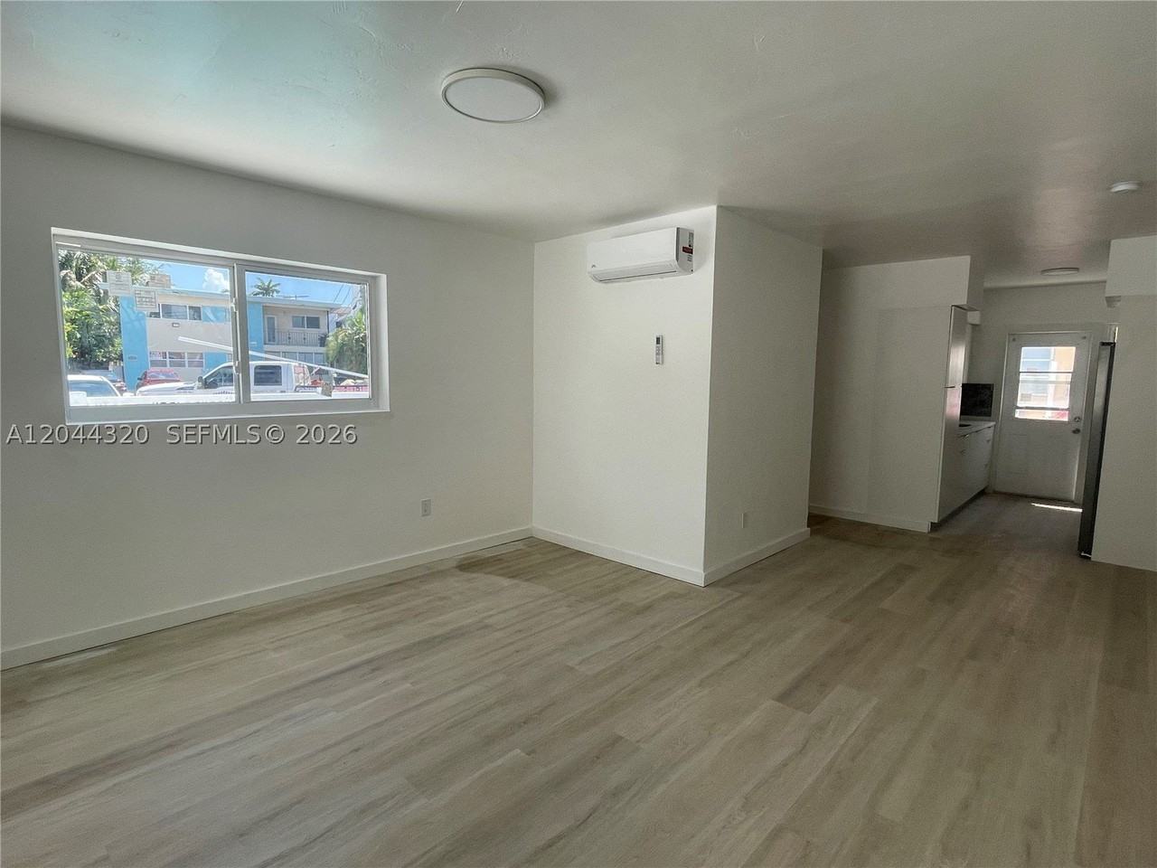 2120 Biarritz Dr #1 - Photo 7 of 25