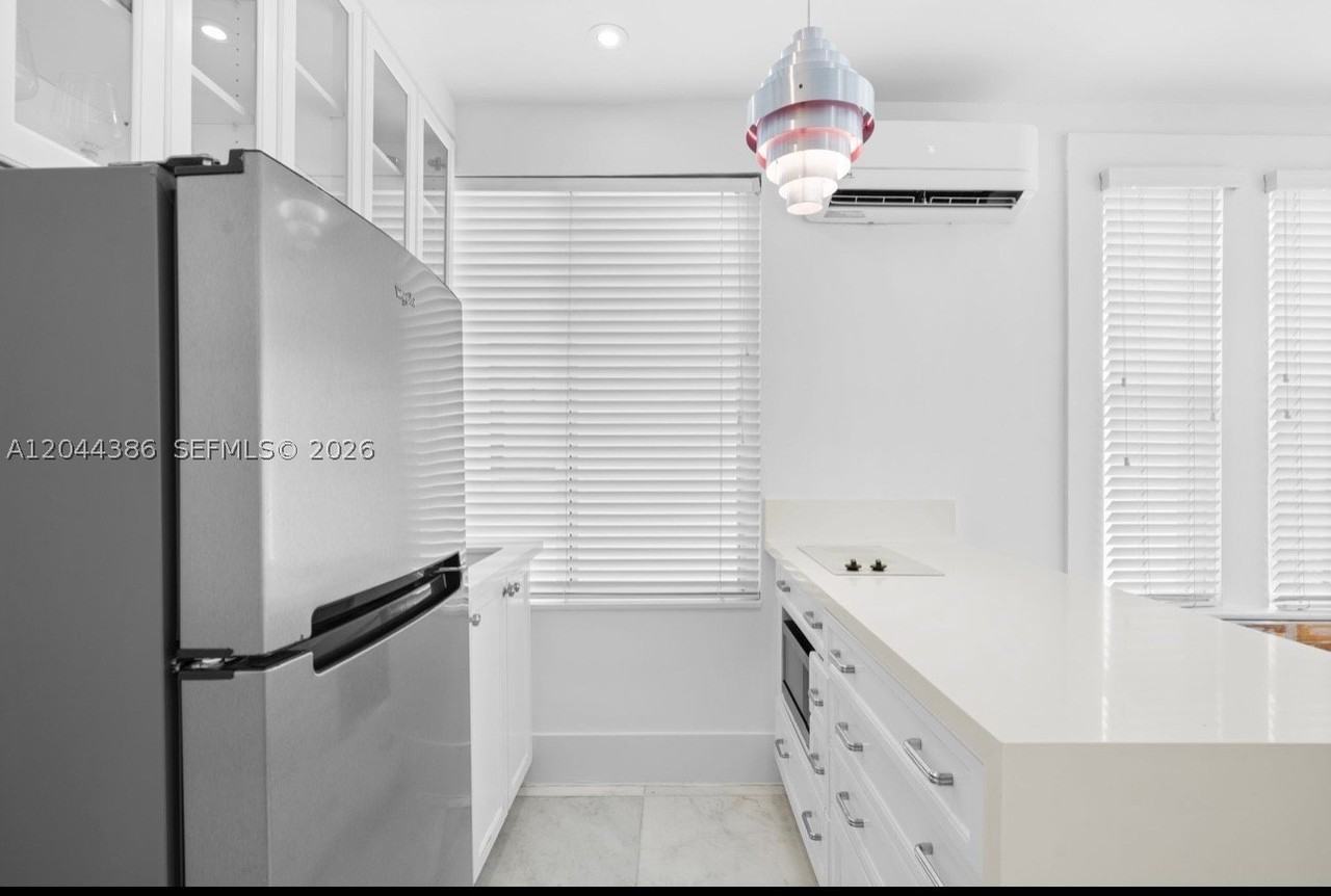 739 2nd St #6 - Photo 7 of 15