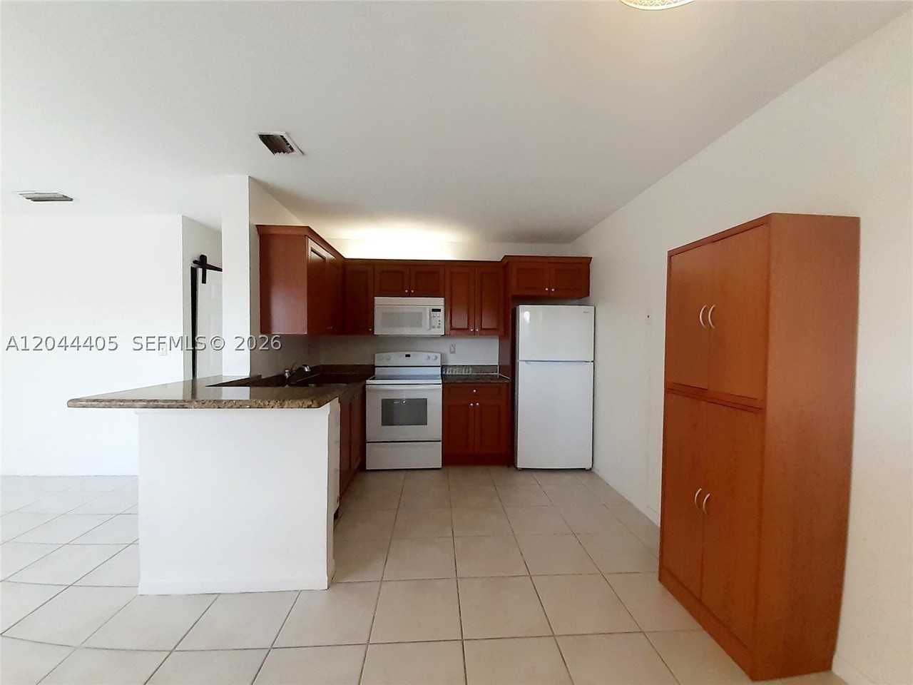 11447 Nw 42nd St #11447 - Photo 3 of 16