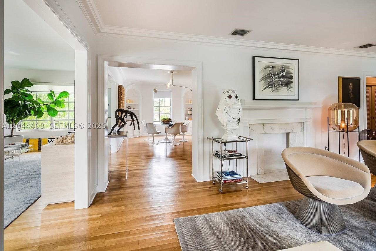 2828 Segovia St #1 - Photo 5 of 26