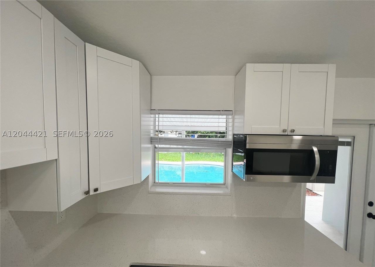 2679 Nw 57th Ter - Photo 7 of 25