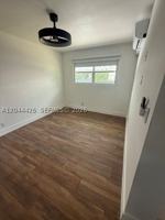featured image of 1047 Ne 84th St