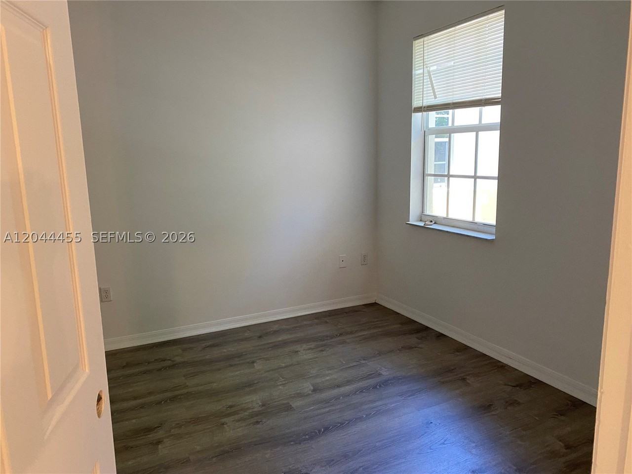 5028 Sw 141st Ave #5028 - Photo 3 of 5