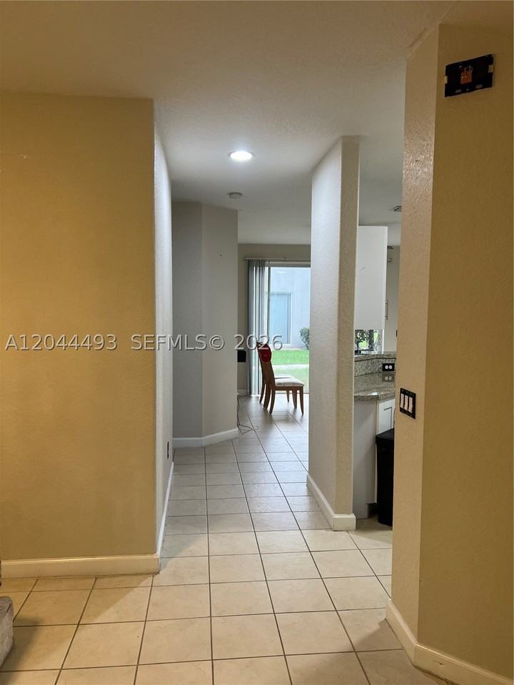 2313 Shoma Ln #2313 - Photo 5 of 13