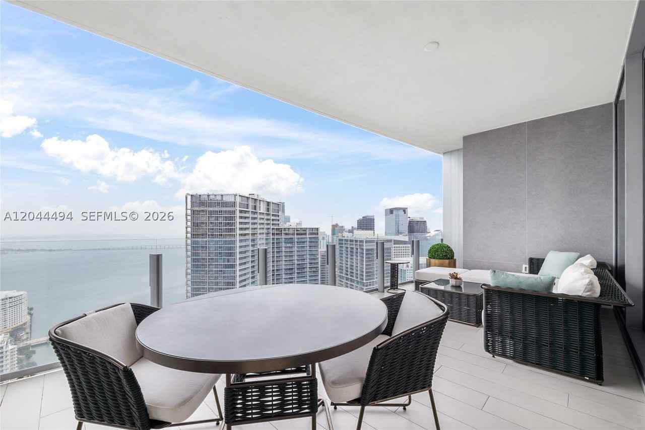 300 Biscayne Boulevard Way #5104 - Photo 4 of 36