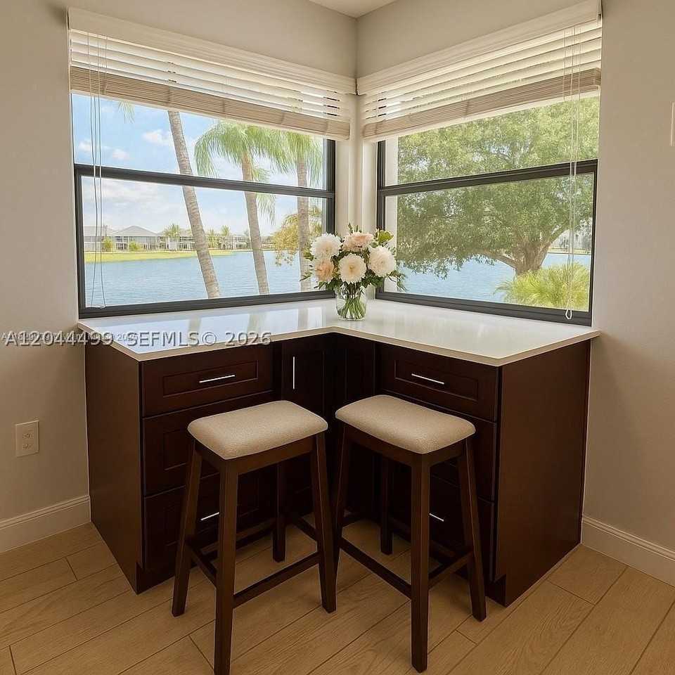 1044 S Independence Dr #1044I - Photo 2 of 21