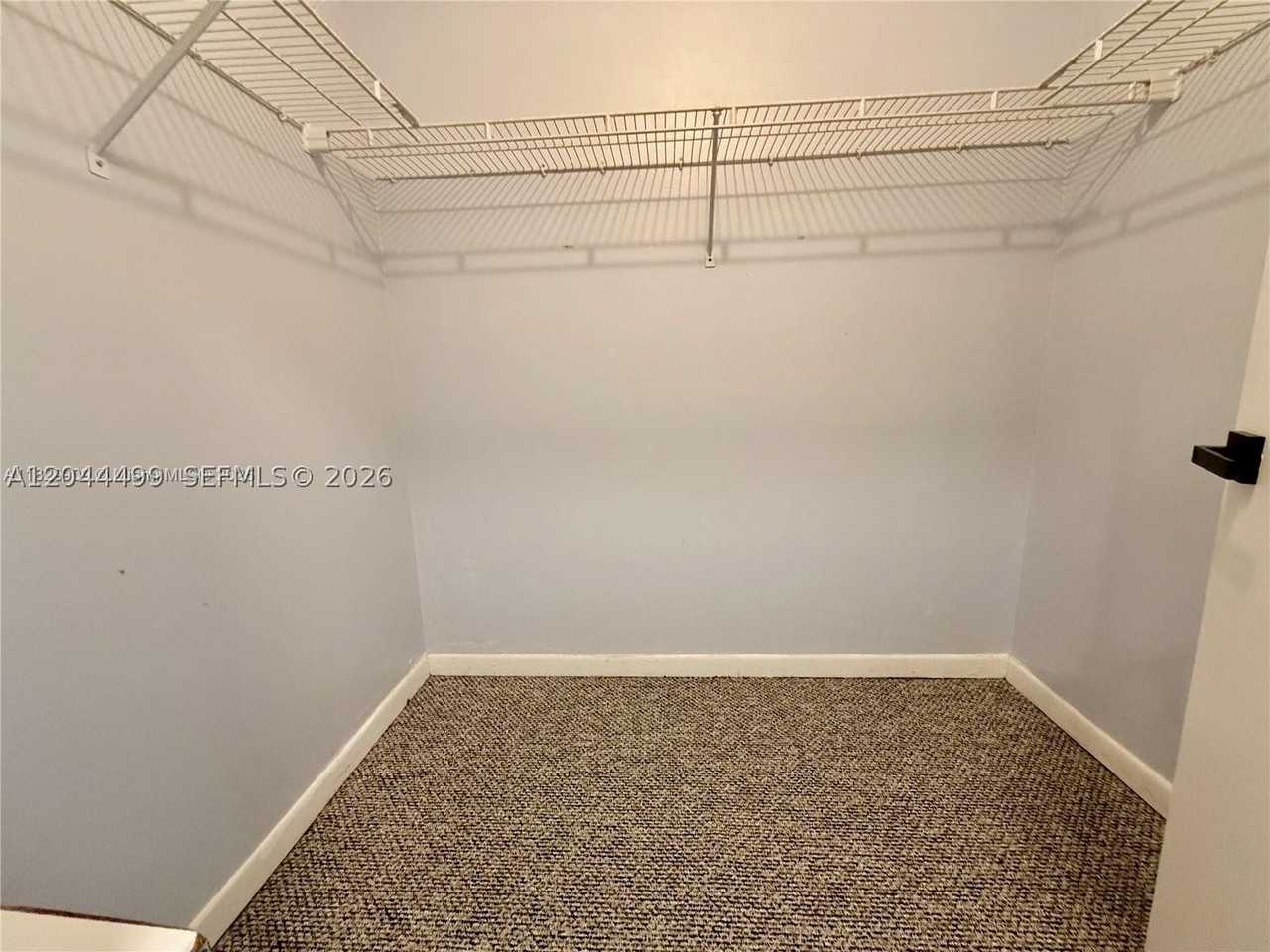 1044 S Independence Dr #1044I - Photo 7 of 21