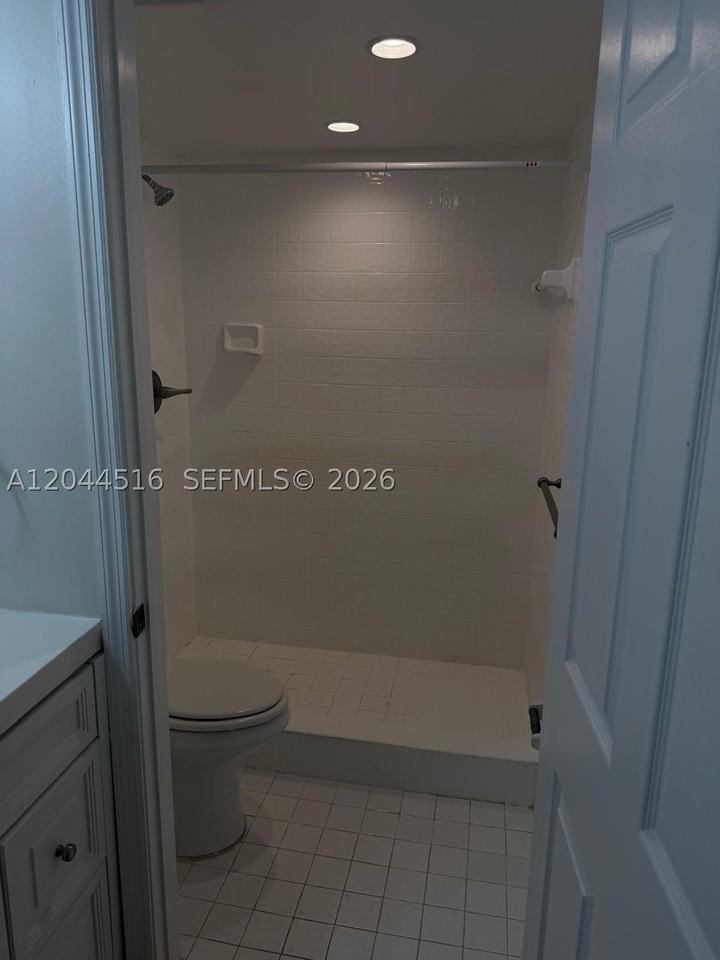 458 Ne 210th Circle Ter #101-8 - Photo 4 of 10