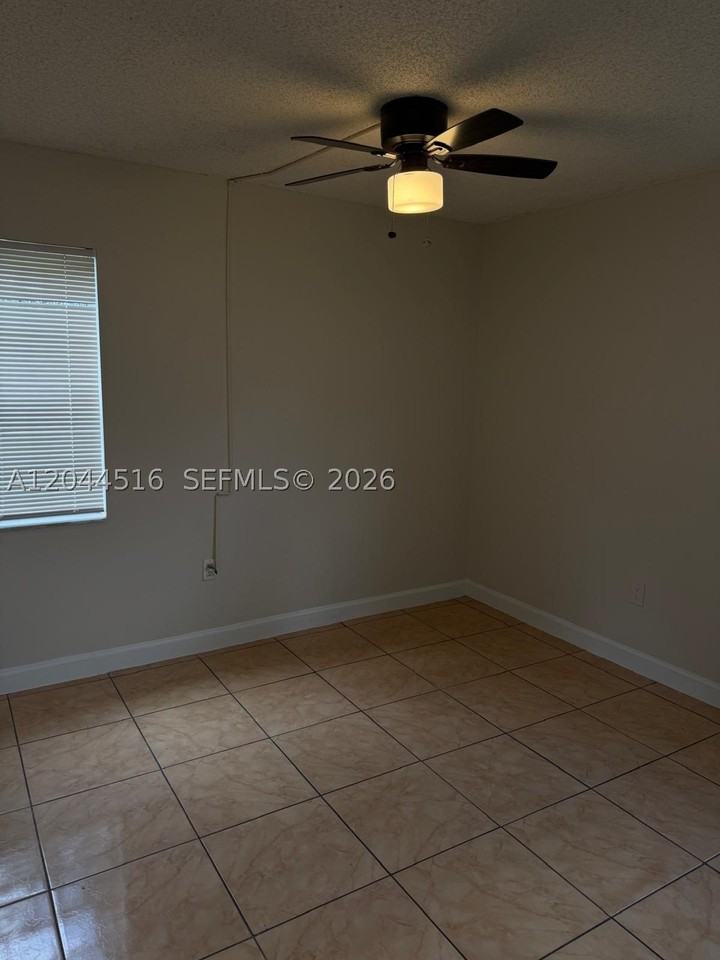 458 Ne 210th Circle Ter #101-8 - Photo 7 of 10