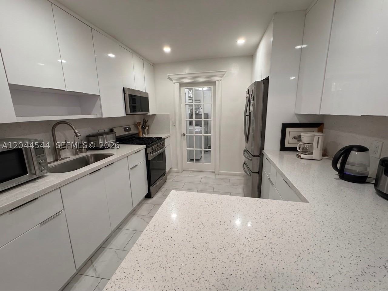 974 Se 1st St #974 - Photo 4 of 23