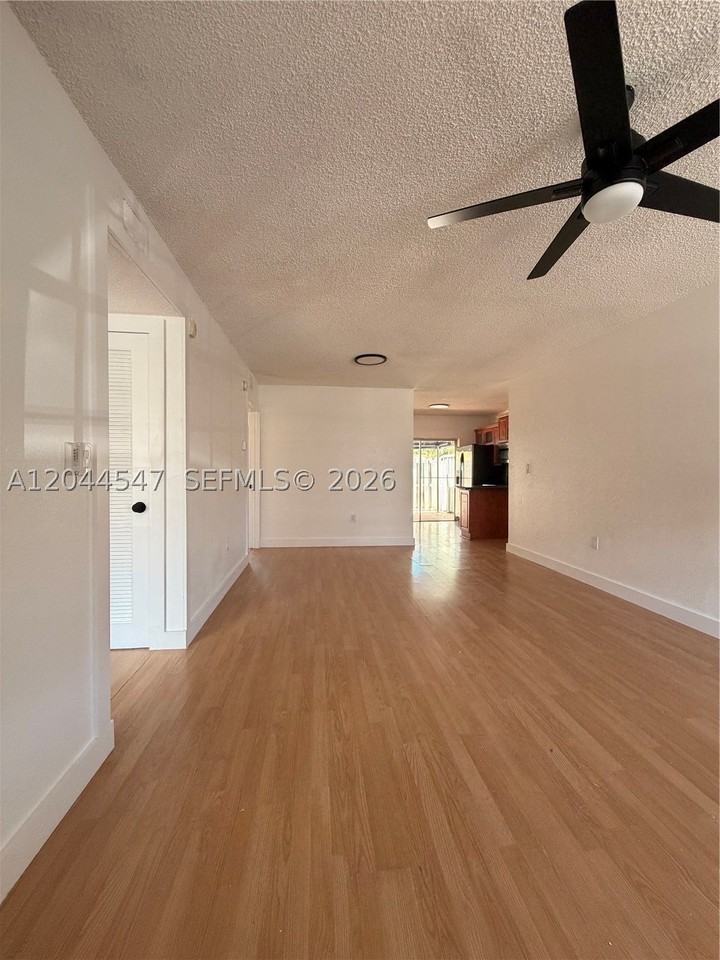 7000 Nw 173rd Dr #1805 - Photo 3 of 43