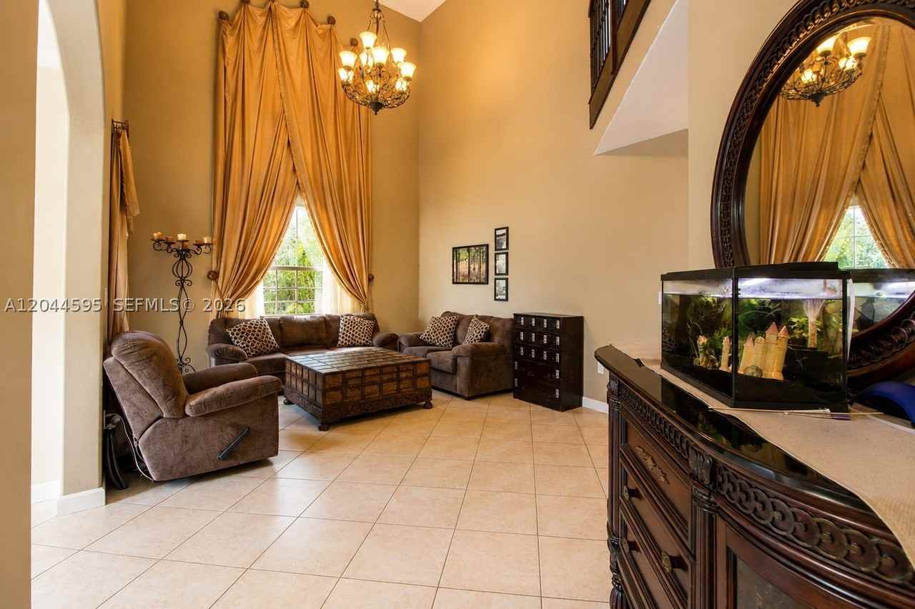 13989 Sw 155th Ter - Photo 6 of 40