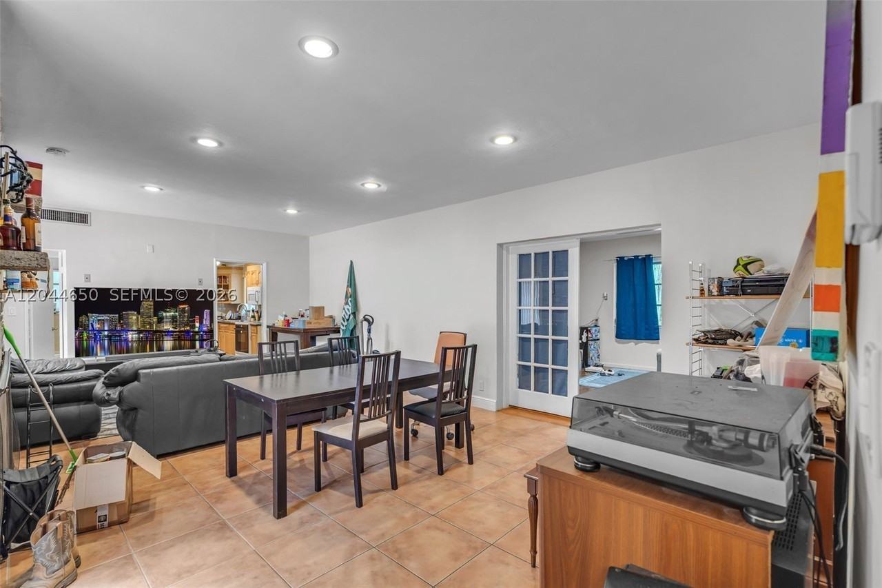 1439 Miller Rd - Photo 3 of 35