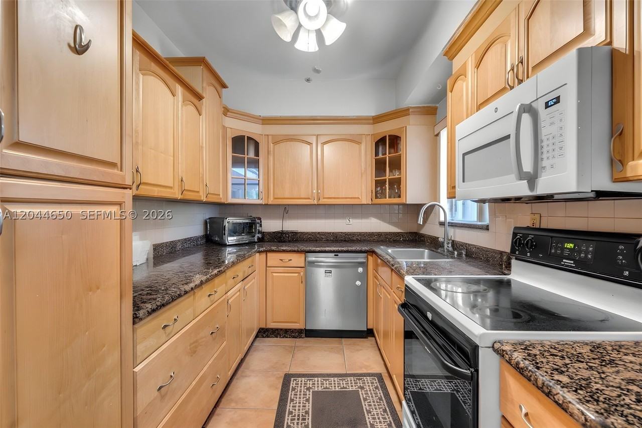 1439 Miller Rd - Photo 4 of 35