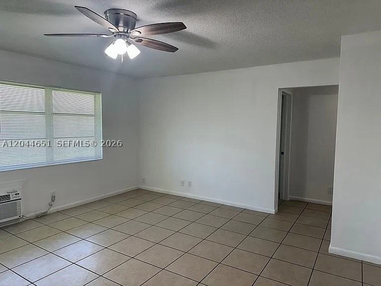 2407 Mckinley St #2 - Photo 4 of 12