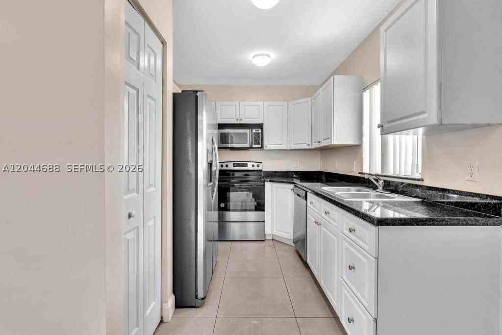 1316 Nw 3rd St #0 - Photo 7 of 26