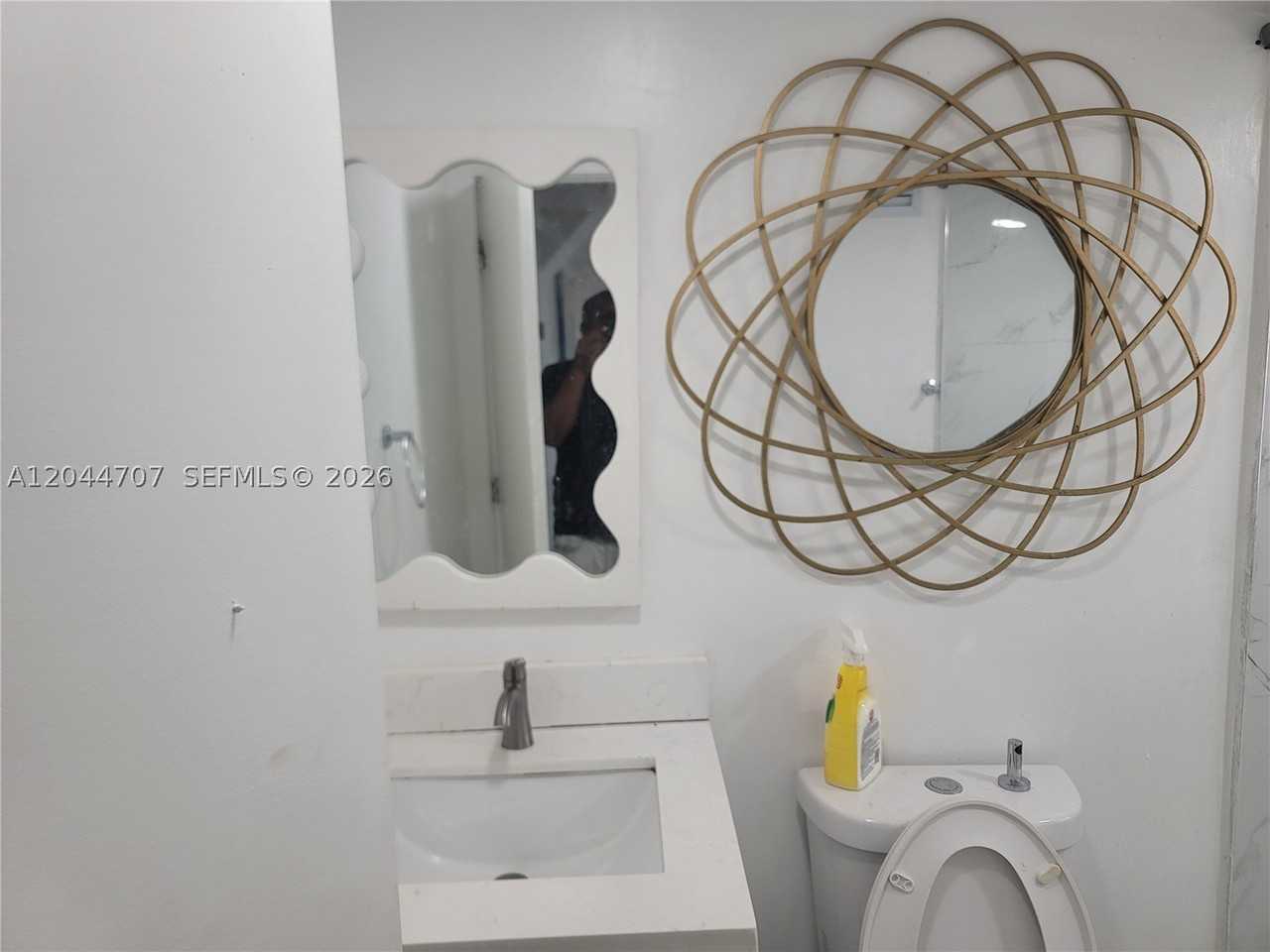 512 Nw 96th St #B - Photo 7 of 8