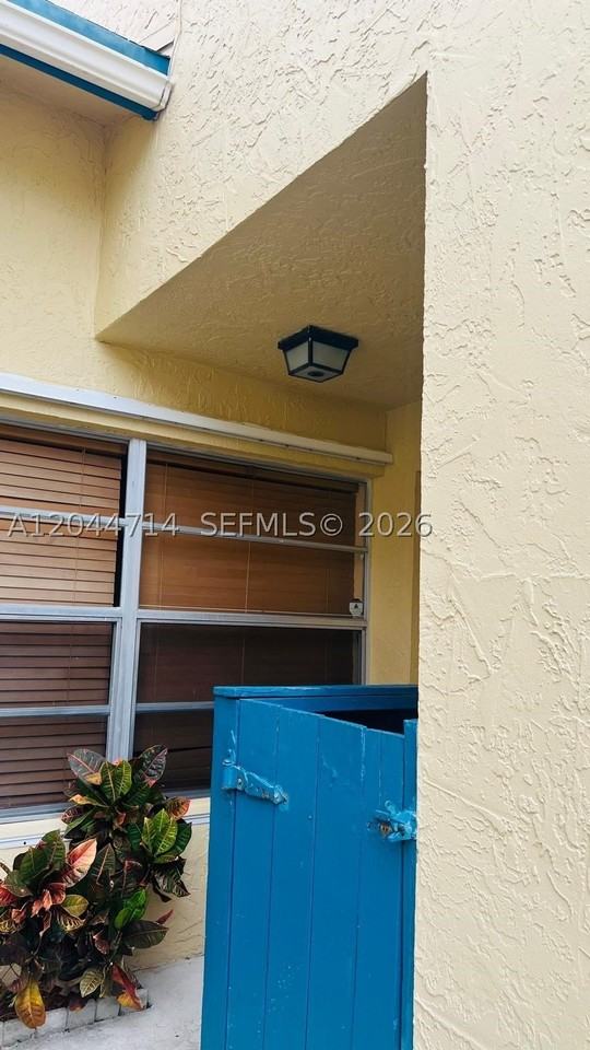7394 Nw 34th St - Photo 6 of 30