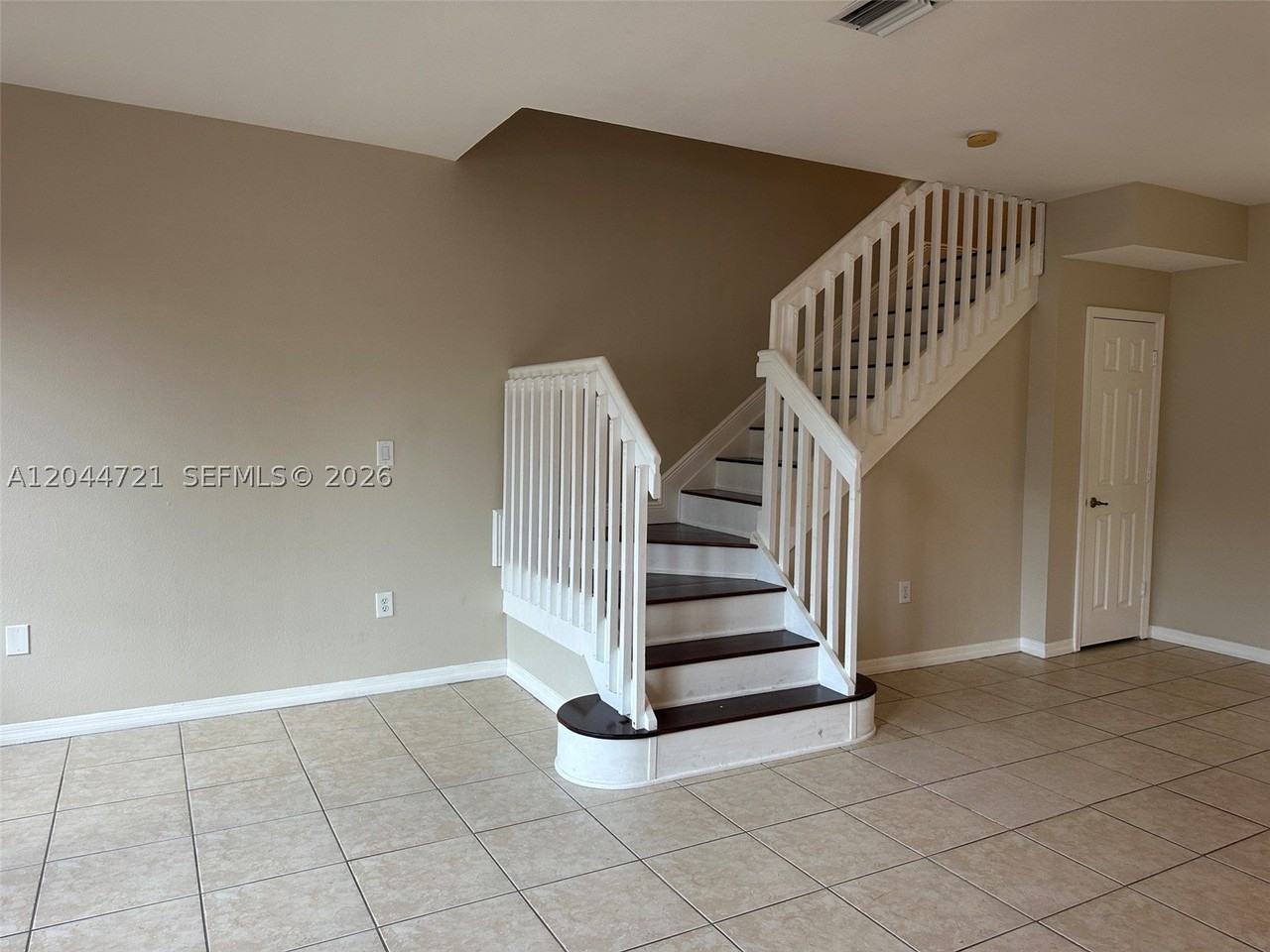 13741 Sw 274th Ter - Photo 5 of 35