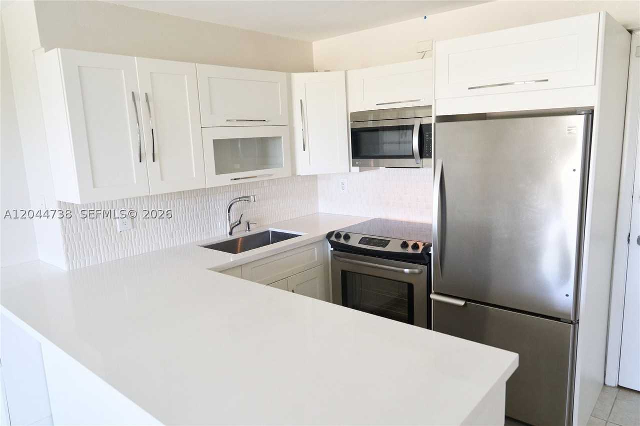 3000 N Ocean Blvd #407 - Photo 2 of 18
