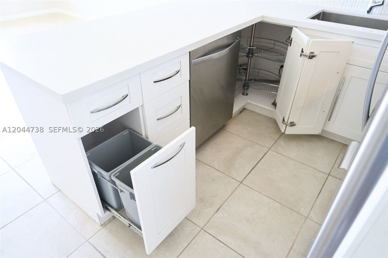 3000 N Ocean Blvd #407 - Photo 3 of 18