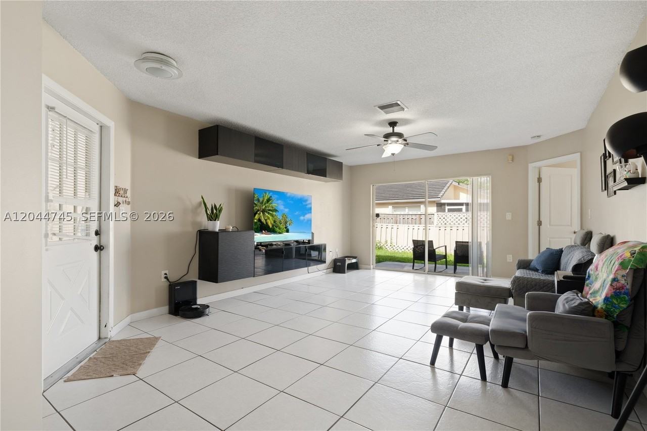 14606 Sw 122nd Pl #14606 - Photo 3 of 45