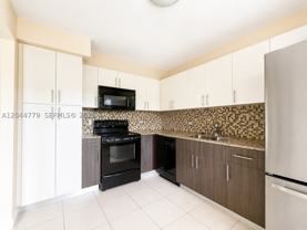 405 Lakeview Dr #202 - Photo 1 of 1