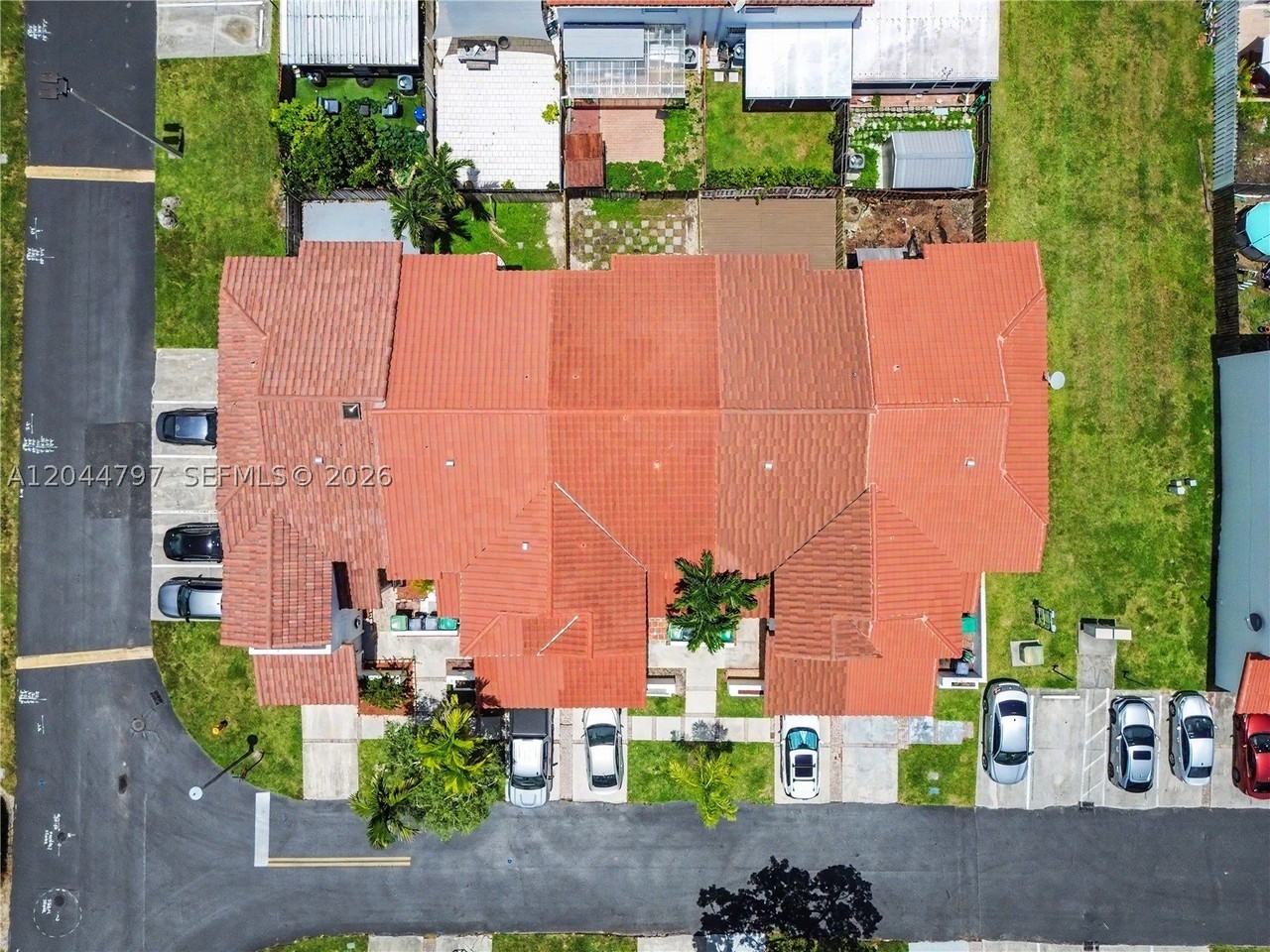 20964 Sw 84th Ave - Photo 7 of 43
