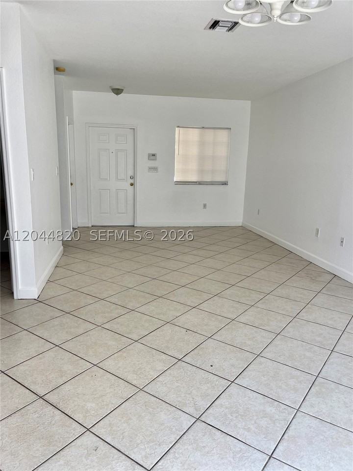 21477 Sw 85th Psge #21477 - Photo 6 of 25