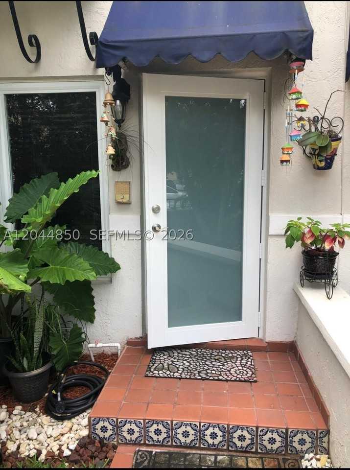 248 Majorca Ave #248