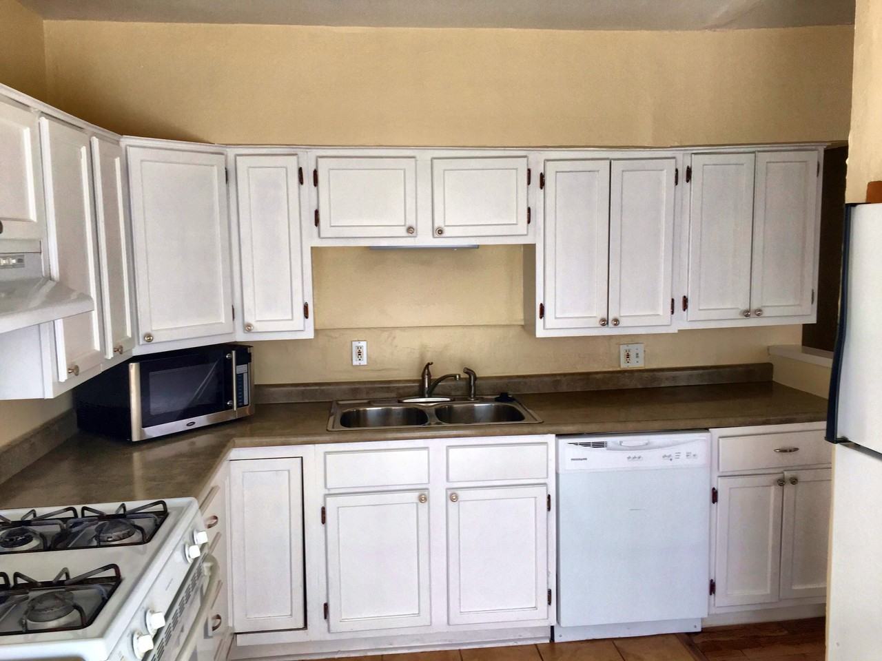 704 Fuhrmann Terrace - Photo 2 of 5