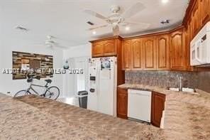 1061 Ne 26th Ave #1061 - Photo 3 of 12