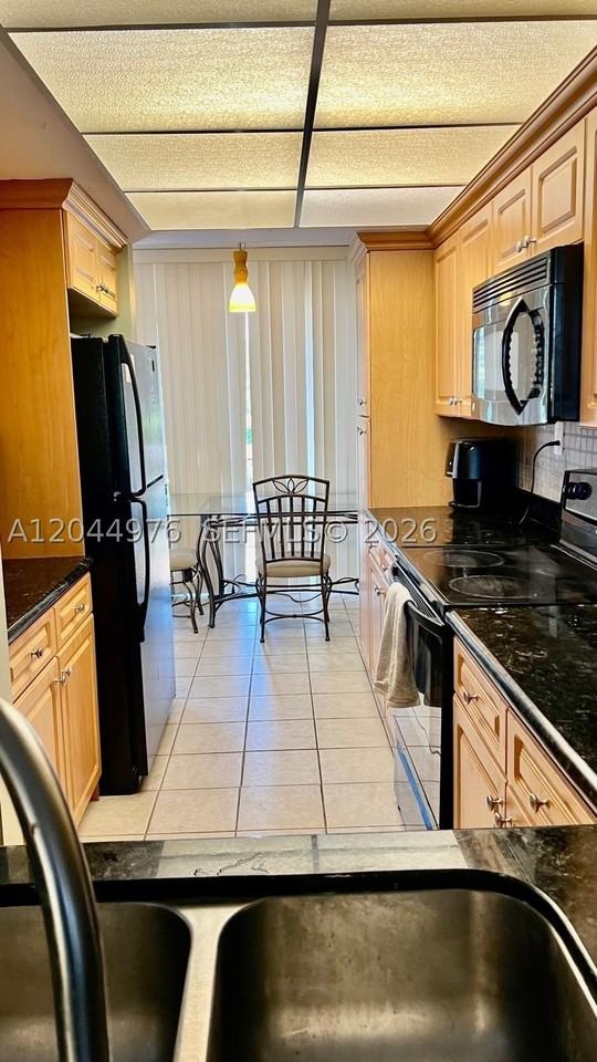8711 Sw 30th St #106 - Photo 3 of 19