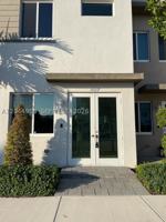 featured image of 10317 Nw 66th St #10317