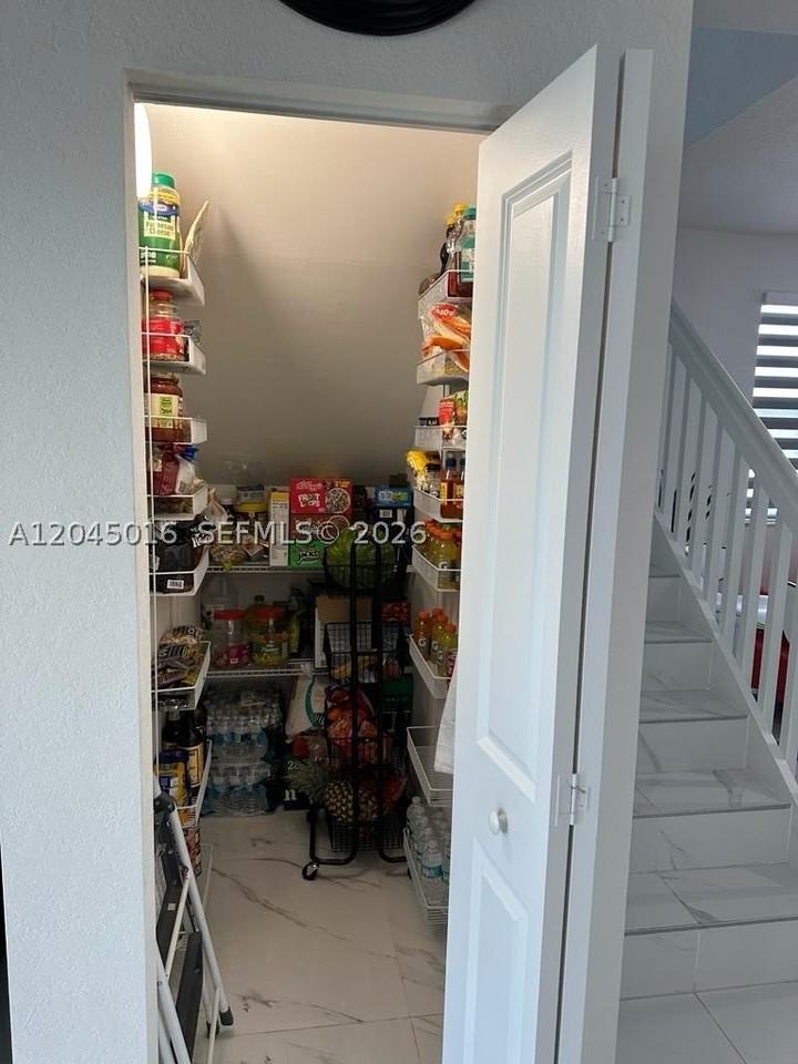 12760 Sw 215th Ter - Photo 5 of 24