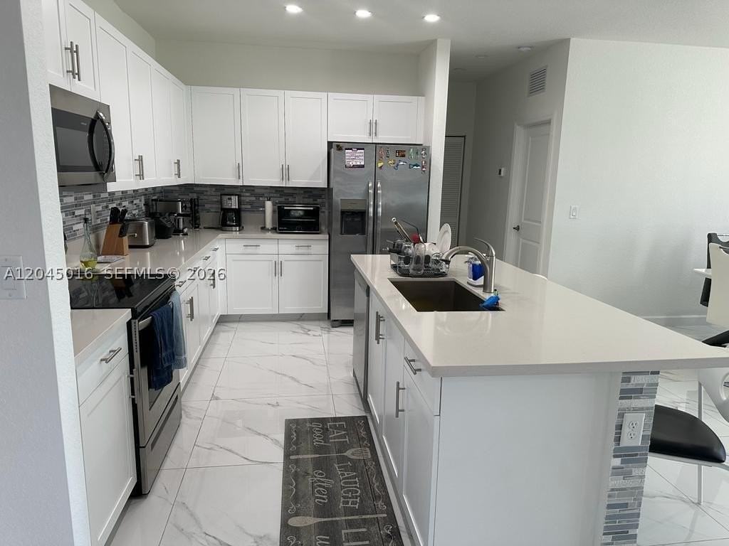 12760 Sw 215th Ter - Photo 6 of 24