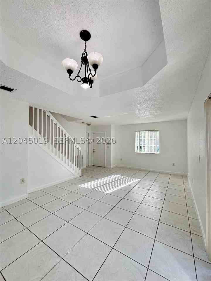 21339 Sw 87th Ct - Photo 3 of 37