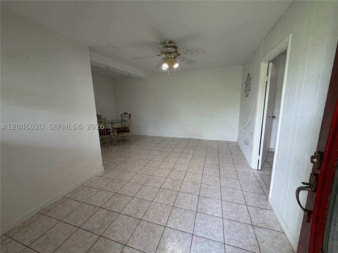 4935 Sw 101st Ave #1 - Photo 2 of 11