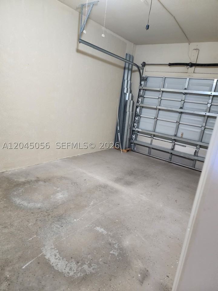 23941 Sw 118th Ave - Photo 4 of 5