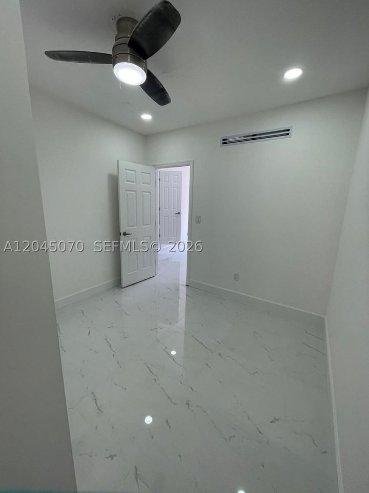 15975 Sw 109th St #1 - Photo 6 of 17