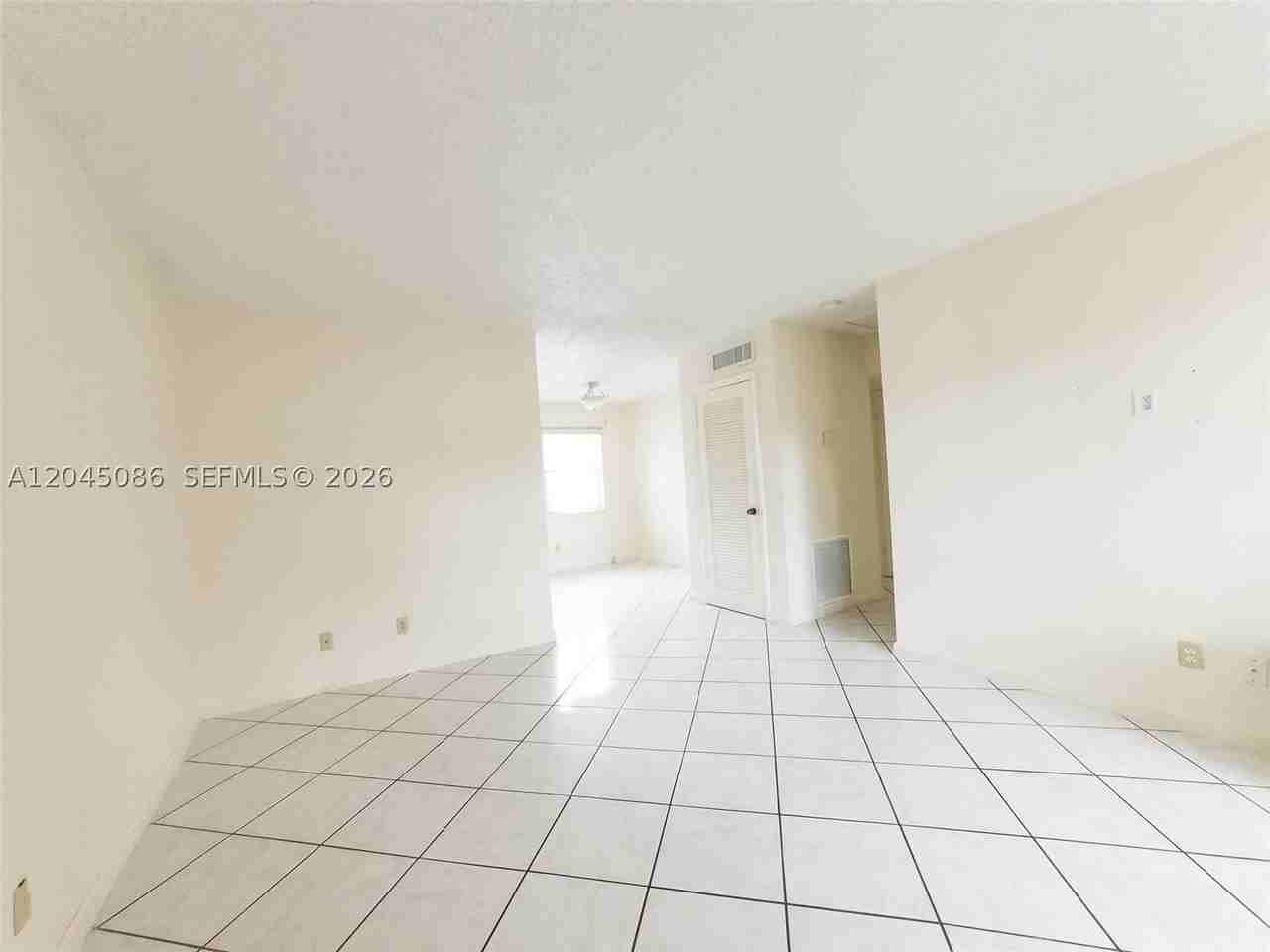 5870 Nw 16th Pl #4 - Photo 4 of 4