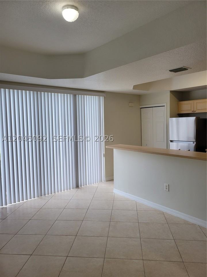 10691 Sw 6th St #804 - Photo 6 of 18