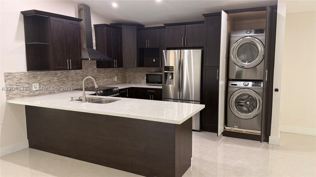 14671 Sw 114th Ter #14671 - Photo 4 of 30