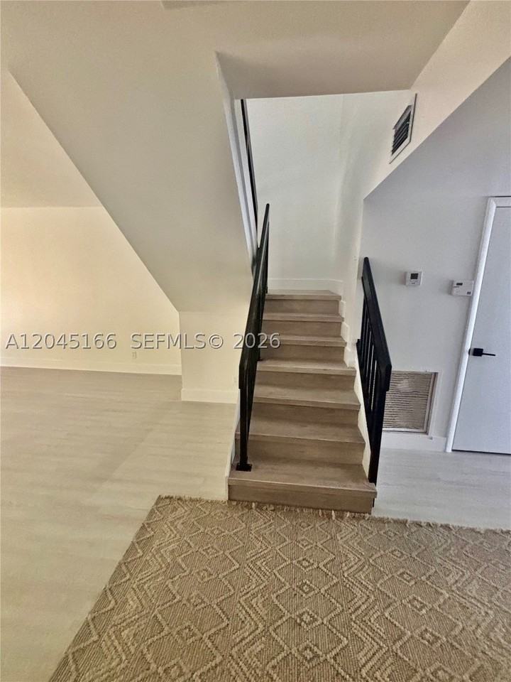 8010 Nw 27th Pl #8010 - Photo 6 of 15